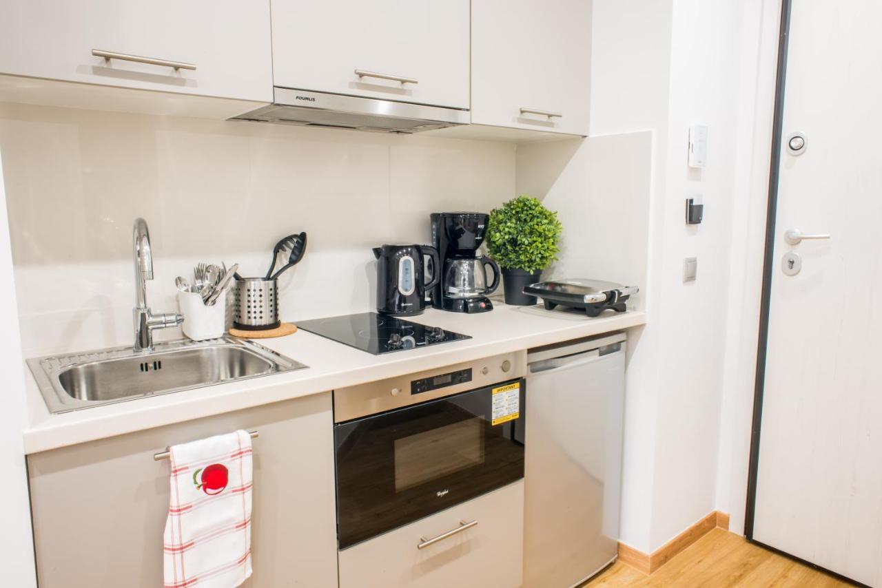 A24 Pristine & Sunny Suite Near Plaka & Parthenon أثينا المظهر الخارجي الصورة