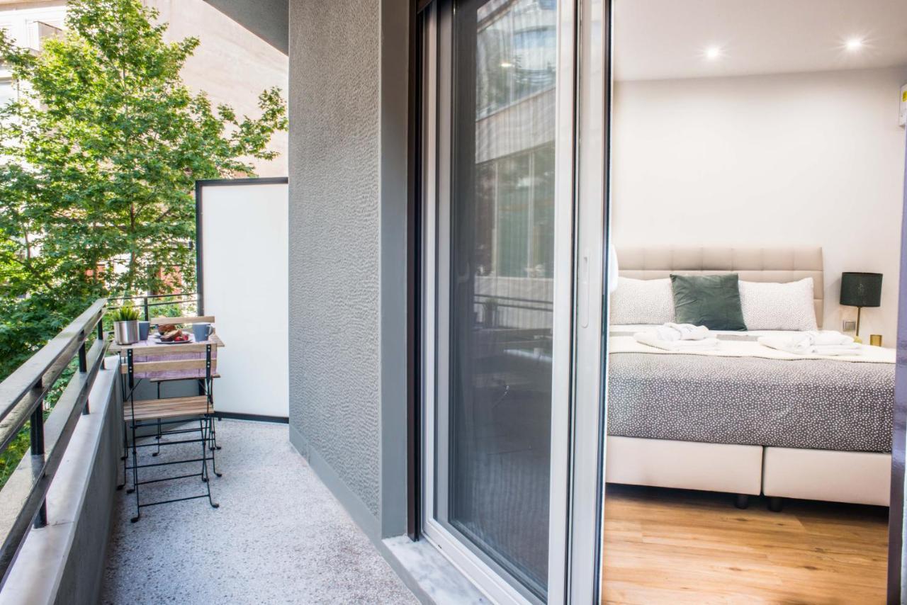 A24 Pristine & Sunny Suite Near Plaka & Parthenon أثينا المظهر الخارجي الصورة